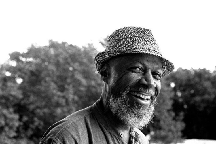 Longtime multi-instrumentalist Laraaji has been a prolific pioneer in ambient and meditative music since the early 1980s.