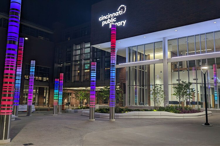 Jen Levin’s light sculpture, Phronesis, creates a focal point on the library’s exterior plaza.