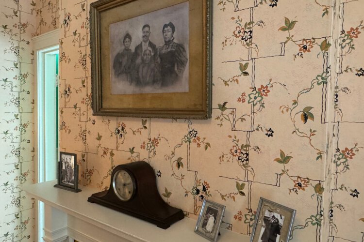 Recreation of the Edgemont Inn boarding room at the Harriett Beecher Stowe House.