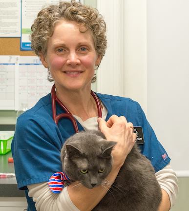 Pets In Need veterinarian Dr. Stacey Benton, recipient of the 2018 Sarah Grant Barber Award for Outstanding Faculty Advisor at the UC Blue Ash Vet Tech Program