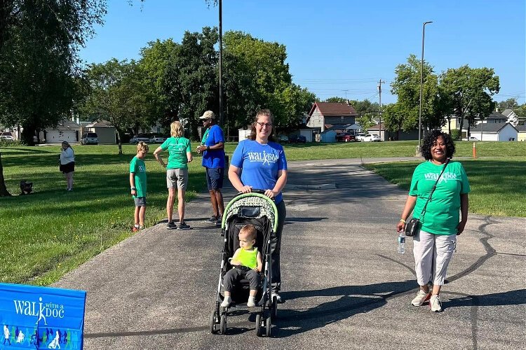 The Walk With a Doc program connected residents with physicians.