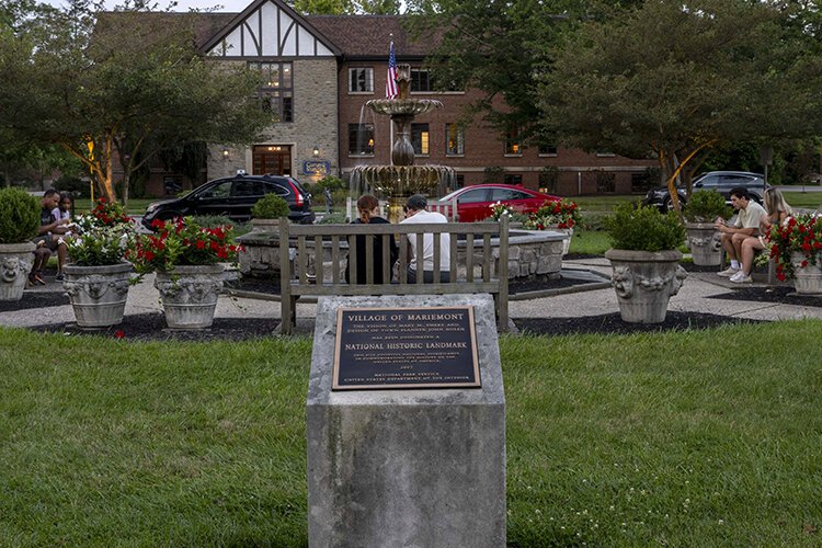 Mariemont's Village Square